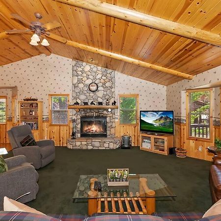 Teakwood - 3-Br Spa, Fire Pit, Quiet, Ac, Centrally Located Villa Big Bear Lake Exteriör bild