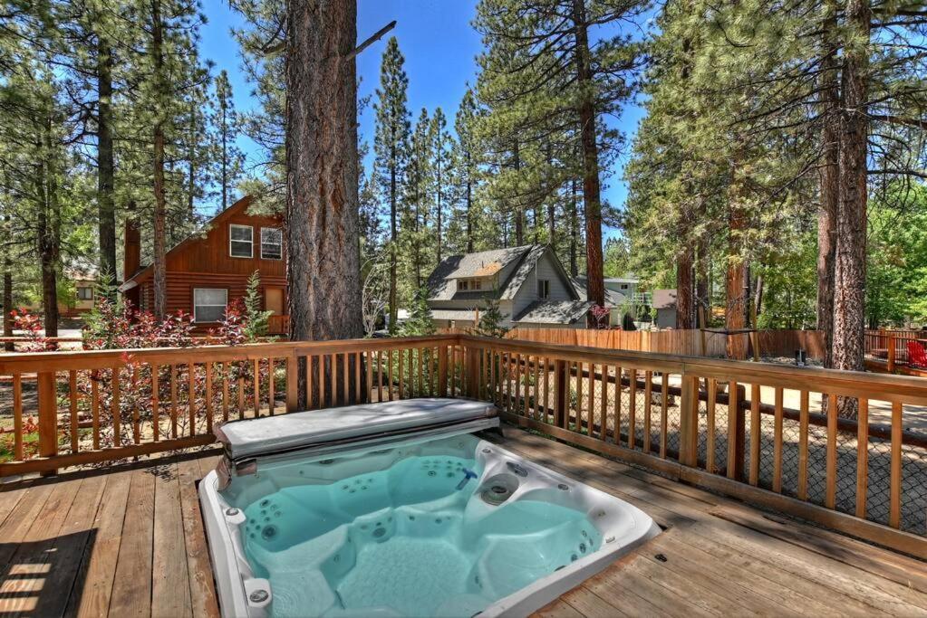 Teakwood - 3-Br Spa, Fire Pit, Quiet, Ac, Centrally Located Villa Big Bear Lake Exteriör bild