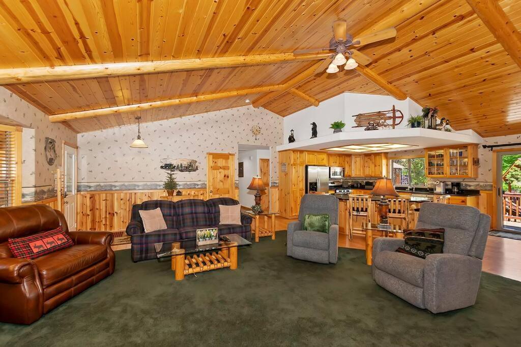 Teakwood - 3-Br Spa, Fire Pit, Quiet, Ac, Centrally Located Villa Big Bear Lake Exteriör bild
